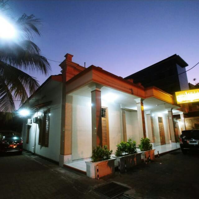 Hotel Paviljoen Surabaya Ngoại thất bức ảnh
