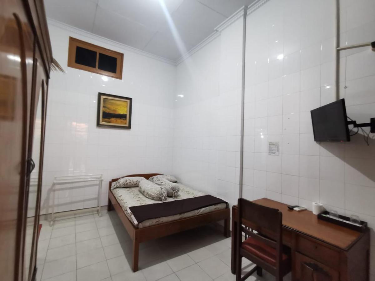 Hotel Paviljoen Surabaya Ngoại thất bức ảnh